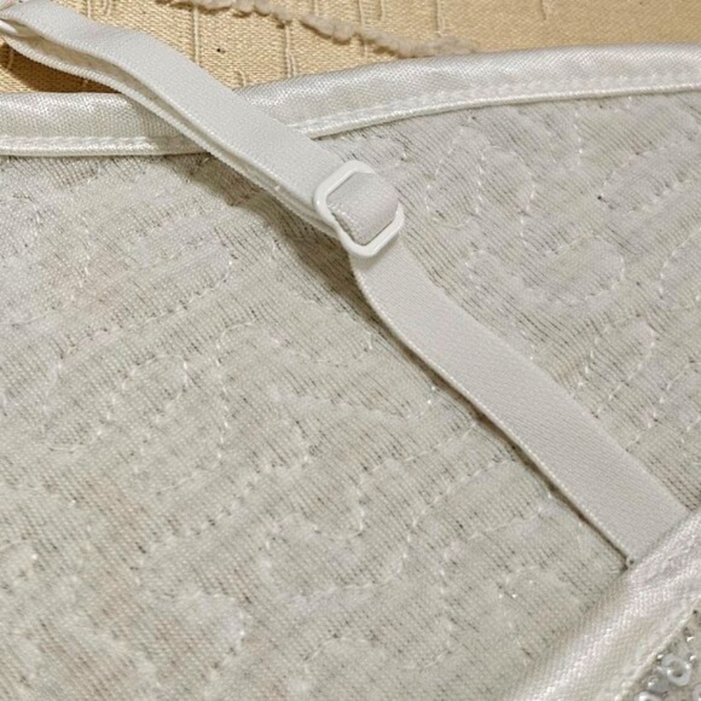 NWT EXPRESS SILVER SEQUIN CAMI with ADJUSTABLE SPAGHETTI STRAPS SZ S/P - Picture 7 of 14